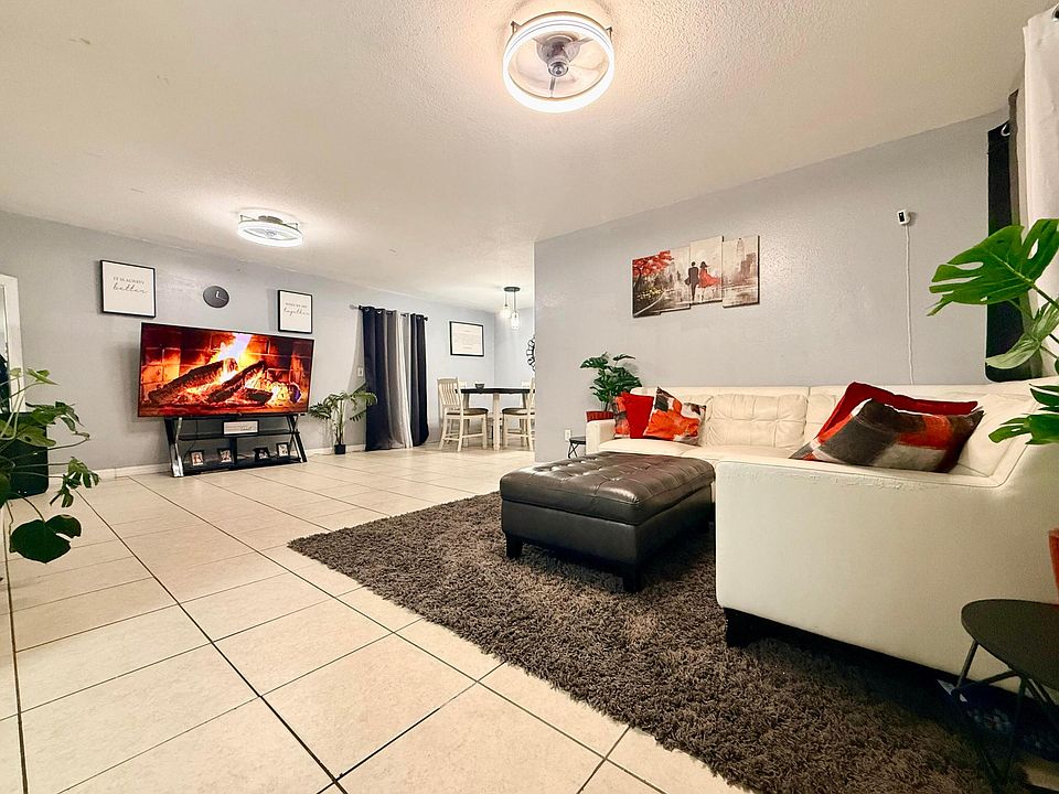 1st image of 190 Abalone Road NW