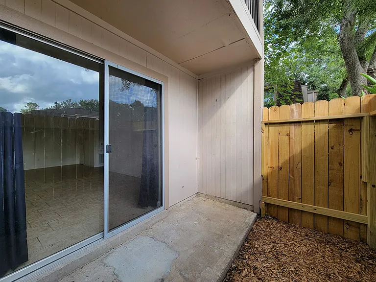 Kimberly House Apartments — Photo 32