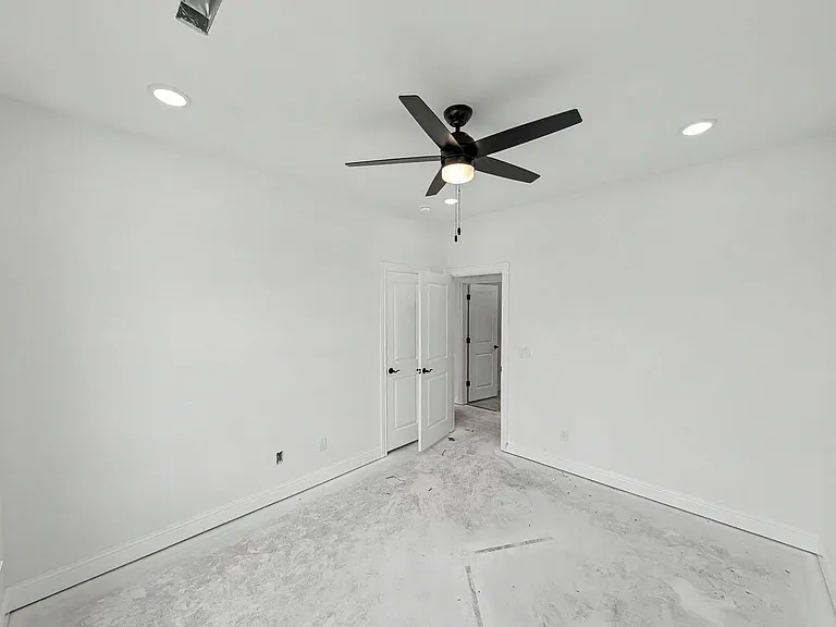 7767 Scenic Valley Ave — Photo 15