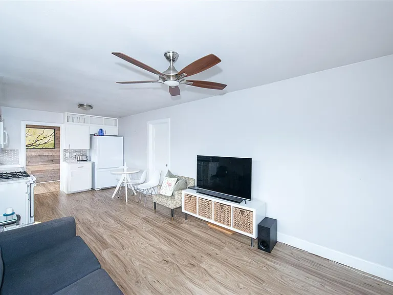 1715 Taylor Gaines St #A — Photo 1