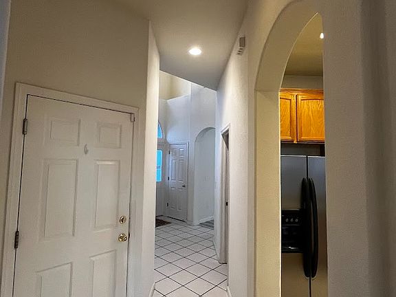 3rd image of 6210 Lincoln Ave