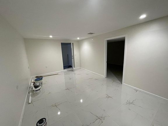 2nd image of 104 Amador St Floor 2
