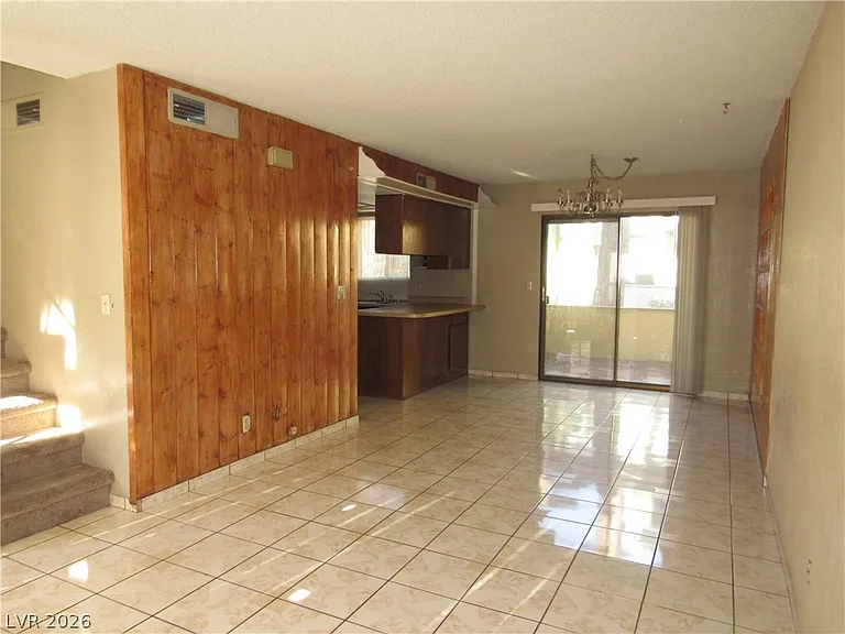 120 Bel Port Dr #121 — Photo 3
