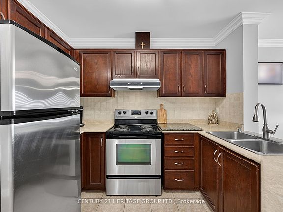 3rd image of 112 Simcoe Rd #214