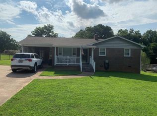 911 9th St, Gaffney, SC 29340