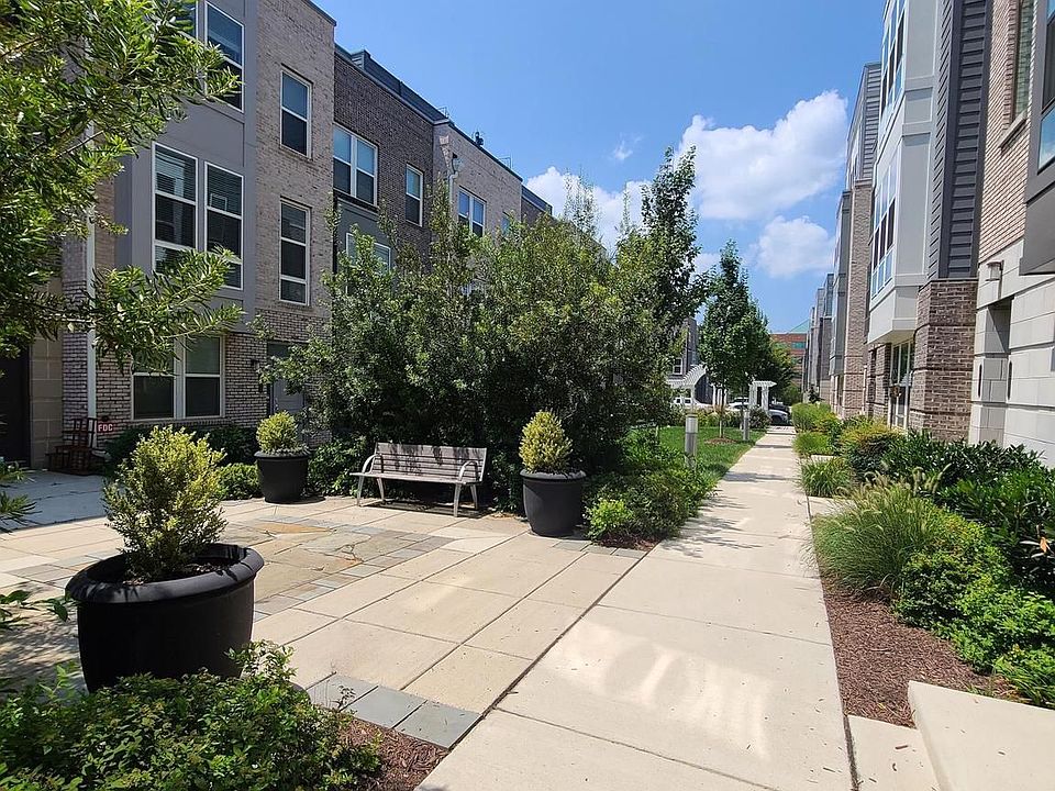 1st image of 13361 Launders St