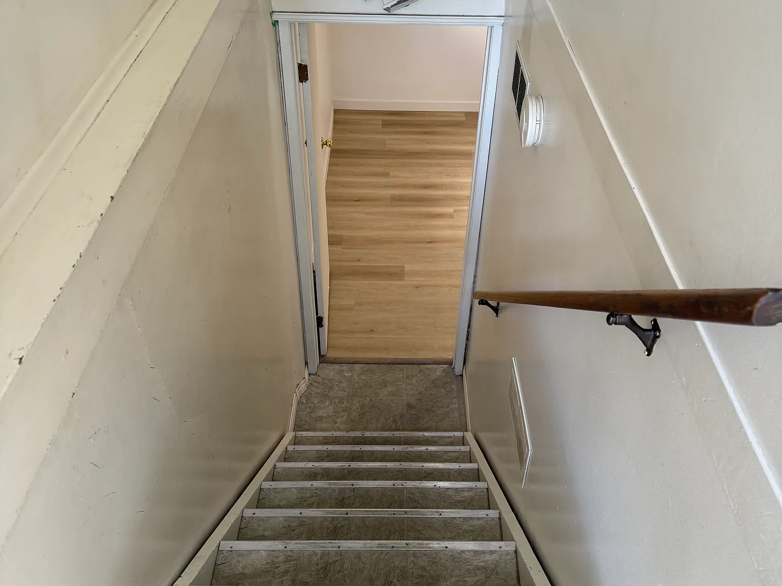 2 bed, 850 sqft, $1,350 — Photo 3