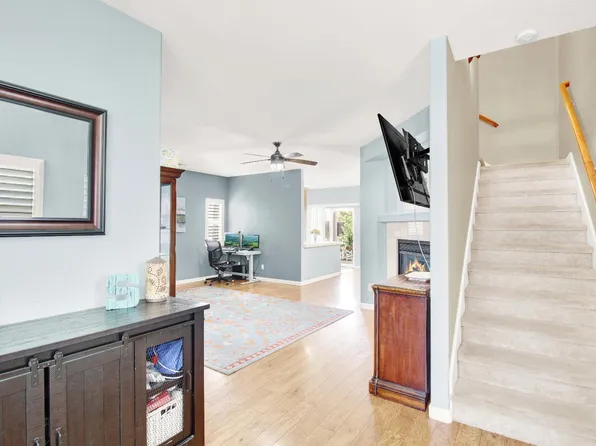 3374 Melodye Ct, Rescue, CA 95672