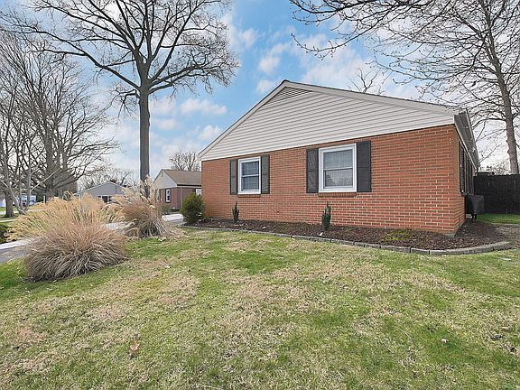 3rd image of 463 Darbyhurst Rd