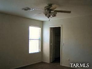 Master bdrm w/ceiling fan