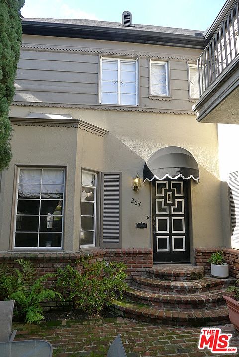 1st image of 207 S El Camino Dr