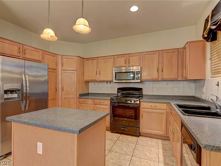 3871 Irvin Ave — Photo 8
