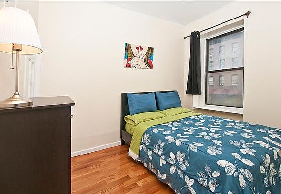 4th image of 122 Lexington Ave APT 3E