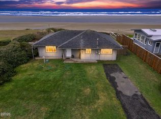 4436 SW Pacific Sands Dr, Waldport, OR 97394