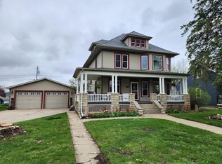 130 1st Ave NW, Plainview, MN 55964