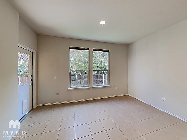 9307 Tanager Way — Photo 9