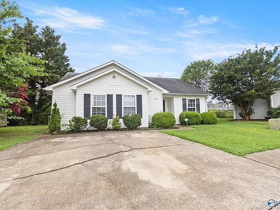 4th image of 13614 Boca Cir SE