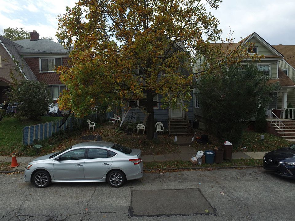 1st image of 74 Dubois Ave