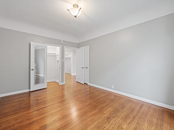 4th image of 1700 Bay St APT 205