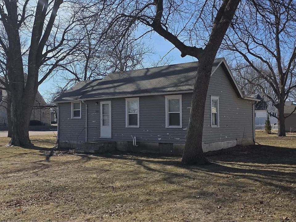 1st image of 1006 1st Ave