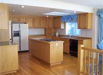 3rd image of 1328 142nd Pl SE