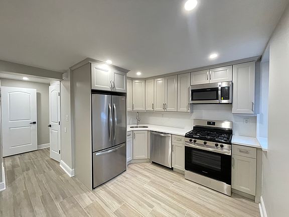 5th image of 23-56 32nd St #B