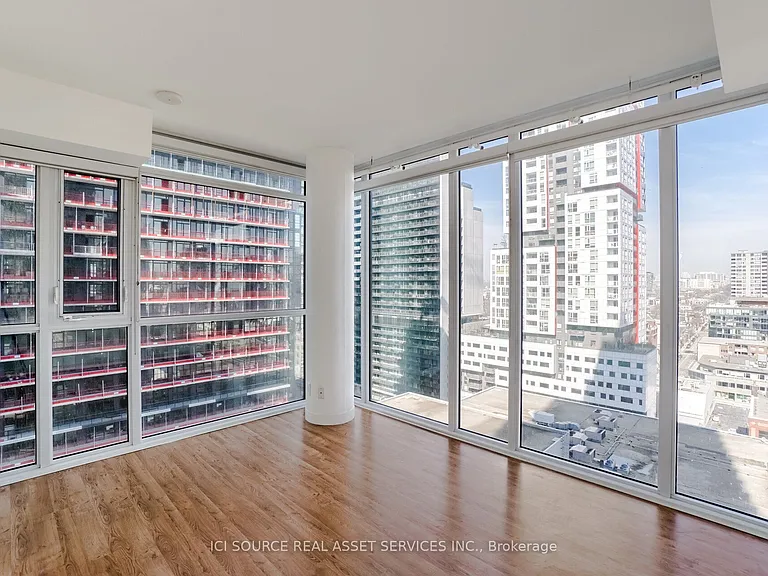 290 Adelaide St W #1504 — Photo 11