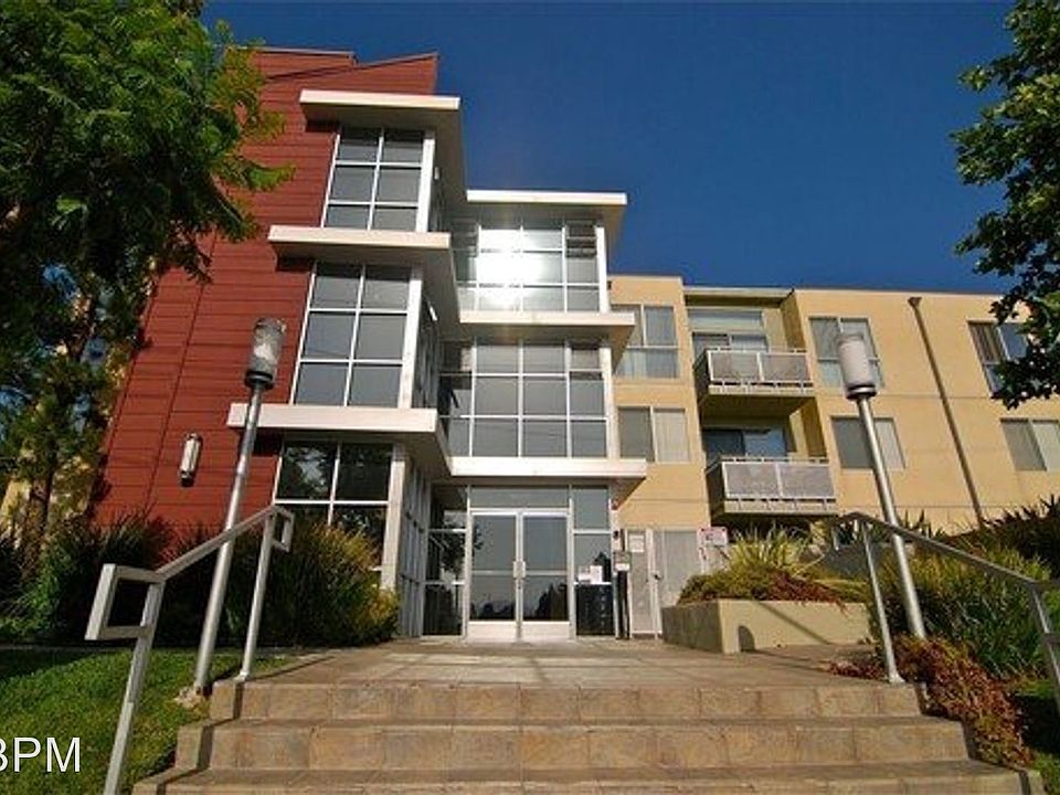 2nd image of 9850 Zelzah Ave #113
