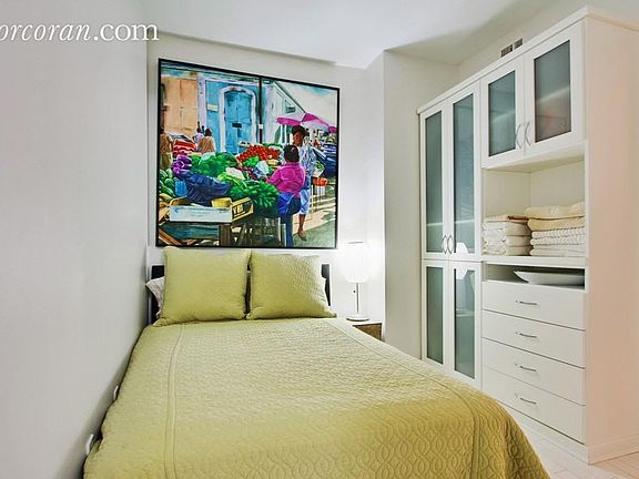 5th image of 421 E 13th St #4K