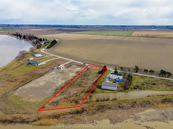 5269 Tecumseh Line, Chatham Kent, ON N0P 2L0