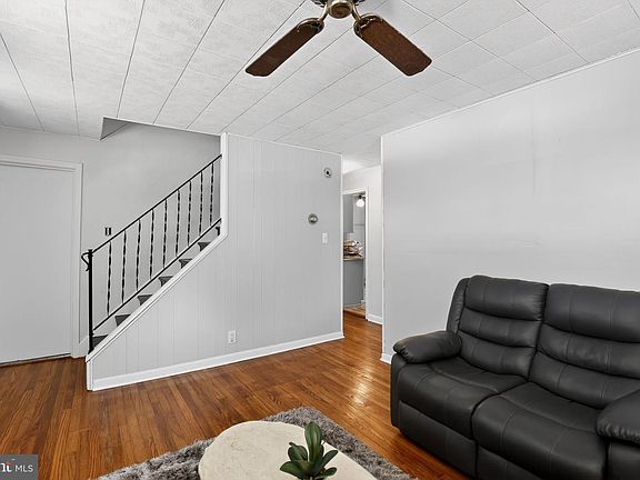 4th image of 3409 Yardley Dr
