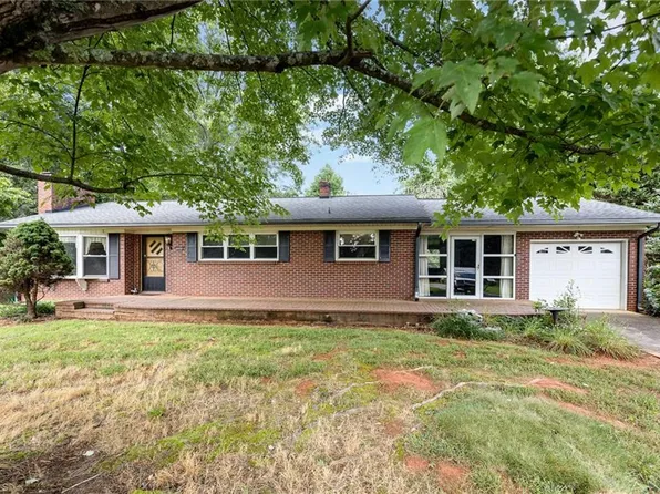8330 Red Bank Rd, Germanton, NC 27019
