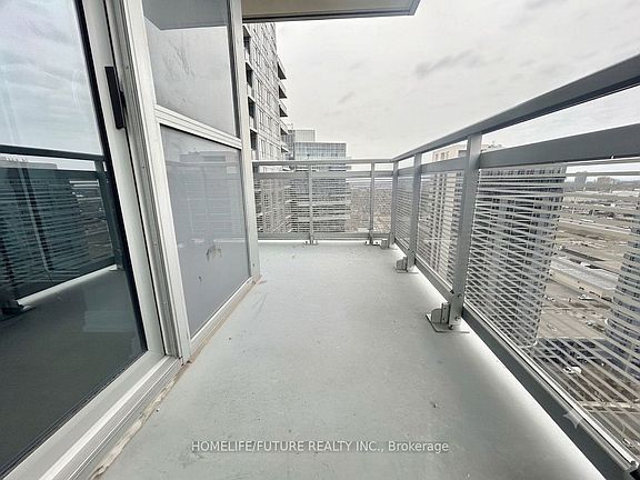 4th image of 275 Village Green Sq #2916