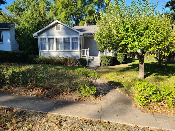 2566 Newton St, Lake Station, IN 46405