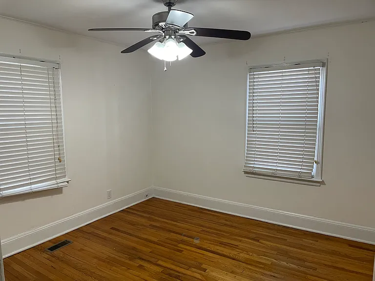 416 E South Main St — Photo 5