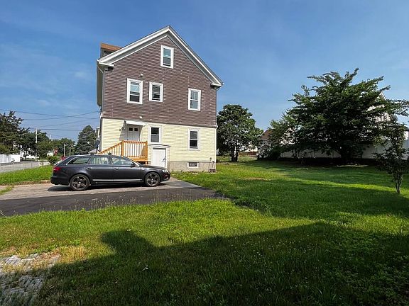 2nd image of 136 2nd St