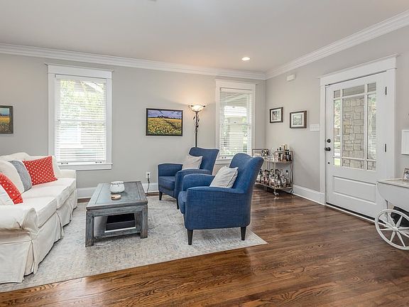 5th image of 1736 Carruthers Pl