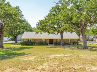 2010 Valley View Dr, Burleson, TX 76028