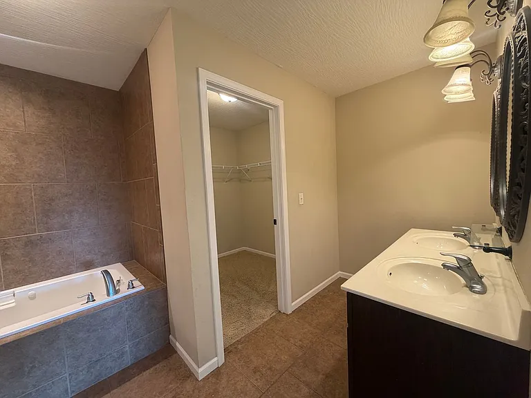 161 Lyle Curtis Cir — Photo 13