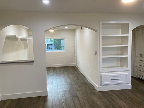 5th image of 1314 Rosewood Ave #203