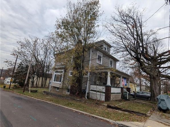 343 4th Ave, Sharon, PA 16146
