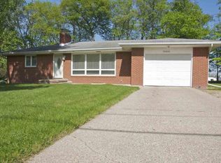 58856 Crestview Dr, Elkhart, IN 46517