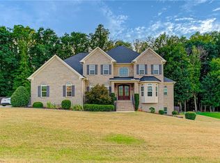 8519 Julina Dr, Oak Ridge, NC 27310