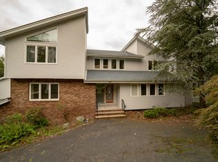 13 Lawrence Way, Cedar Grove, NJ 07009