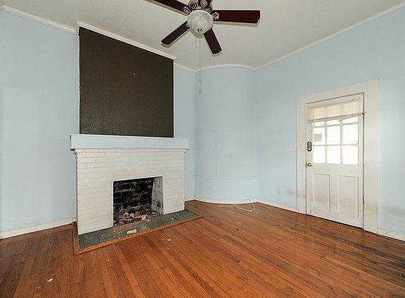 5th image of 829 5th St N