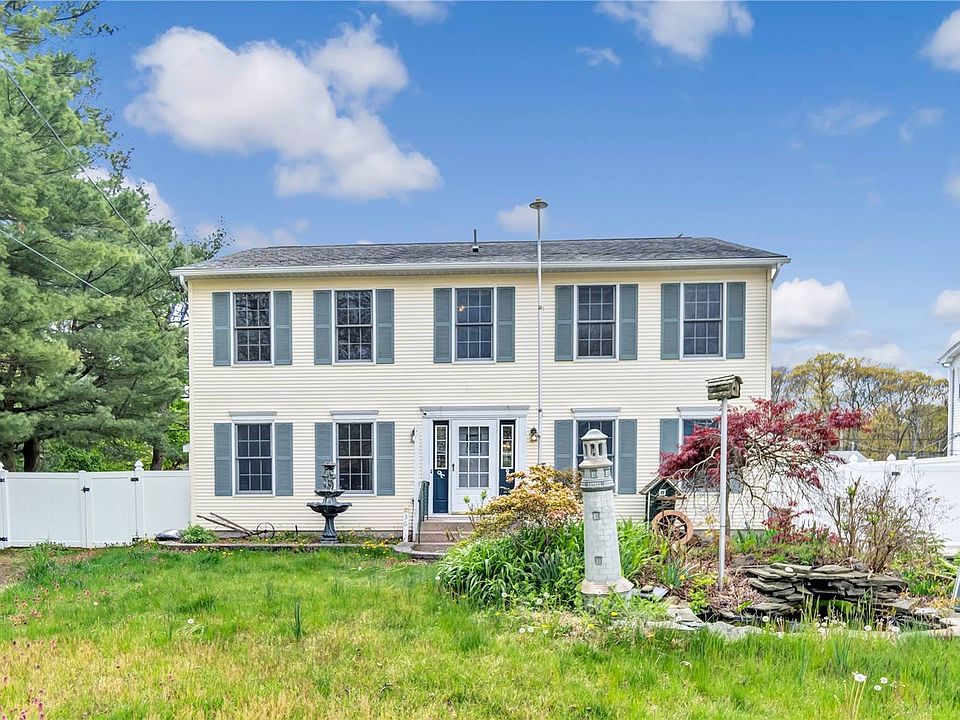 36 Academy Ln, Oakdale, NY 11769 MLS 3474669 Zillow