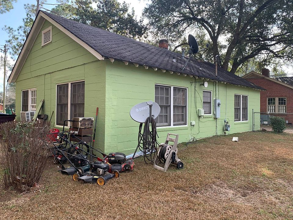 2nd image of 1404 Baker Ave