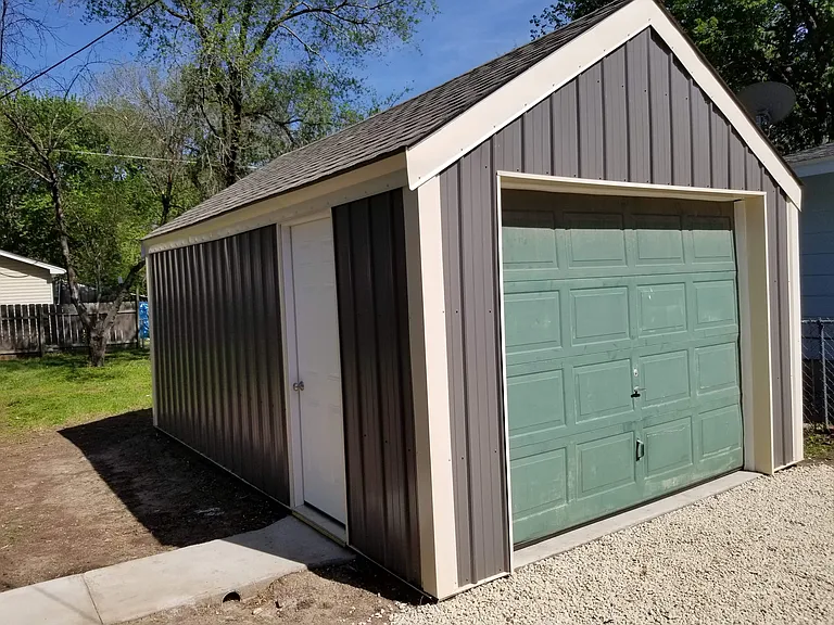 328 Residence St — Photo 14