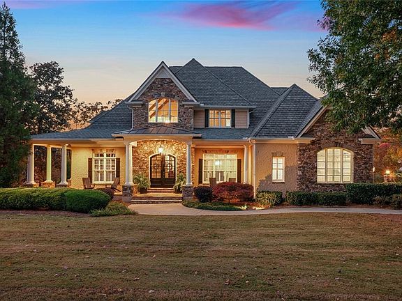 4th image of 469 Rome Beauty Ln