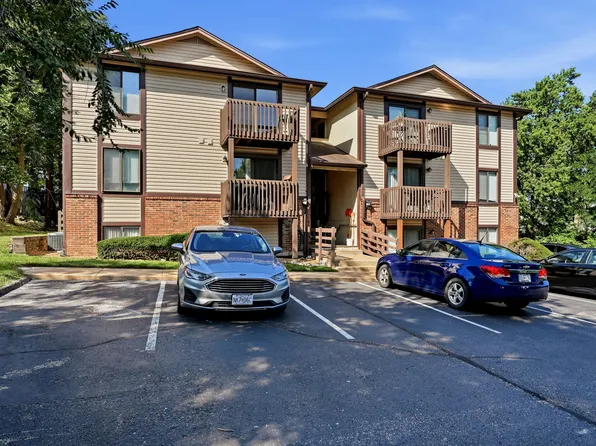 1021 Adworth Dr APT J, Saint Louis, MO 63125